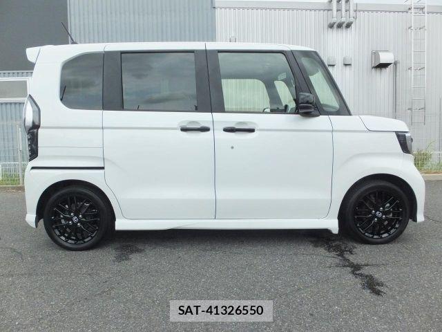 Honda N BOX 2022-05 8627902-16