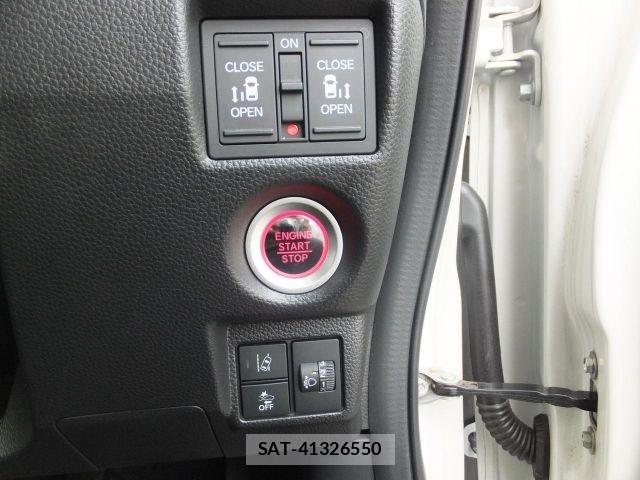 Honda N BOX 2022-05 8627902-26