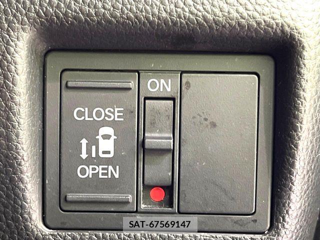 Honda N BOX 2017-10 8627938-7