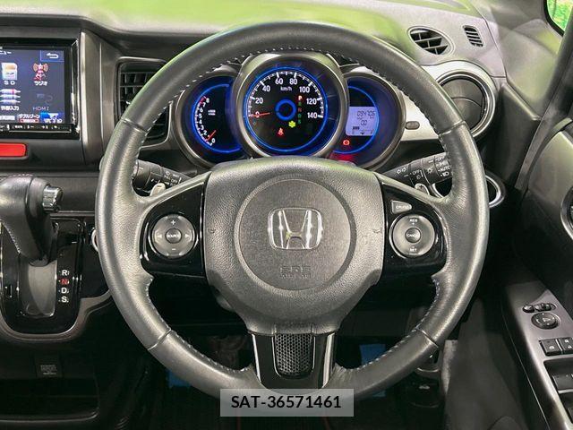 Honda N BOX 2015-03 8627943-10
