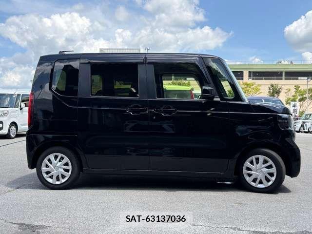 Honda N BOX 2024-04 8627911-16