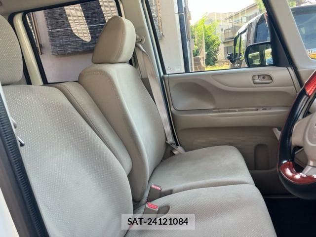 Honda N BOX 2013-12 8627967-13