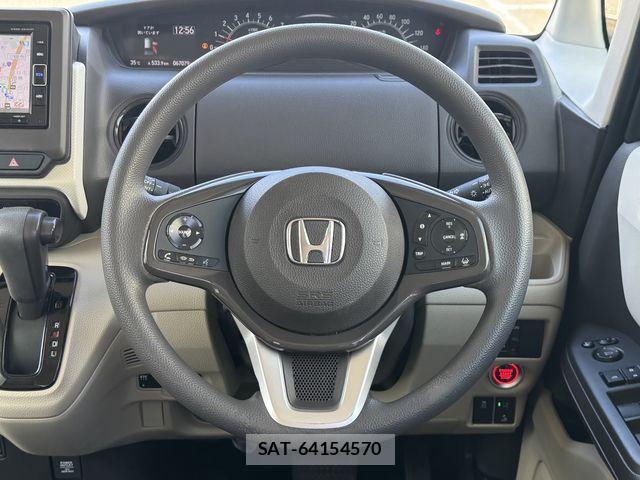 Honda N BOX 2018-11 8627957-14