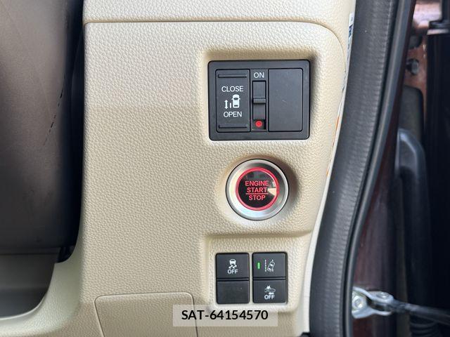Honda N BOX 2018-11 8627957-16