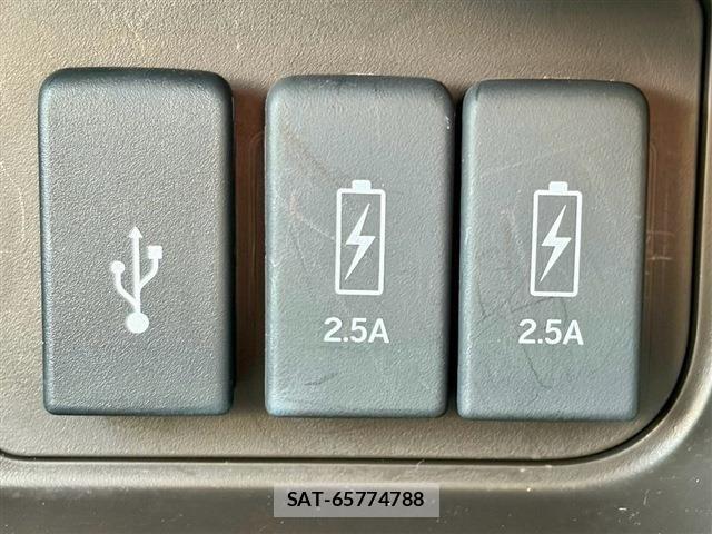 Honda N BOX 2021-03 8627910-17
