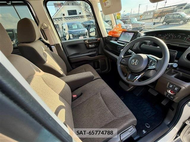 Honda N BOX 2021-03 8627910-27