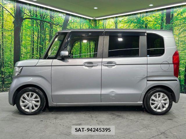 Honda N BOX 2018-03 8627949-14