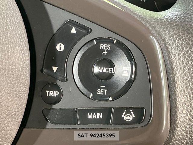 Honda N BOX 2018-03 8627949-4