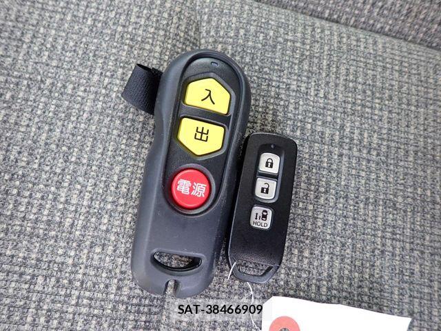 Honda N BOX 2019-08 8627897-28