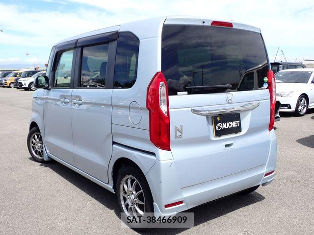 Honda N BOX 2019-08 8627897-2