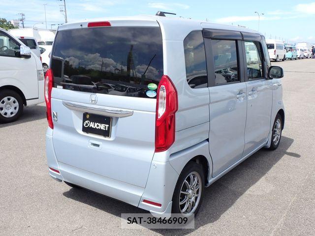 Honda N BOX 2019-08 8627897-8