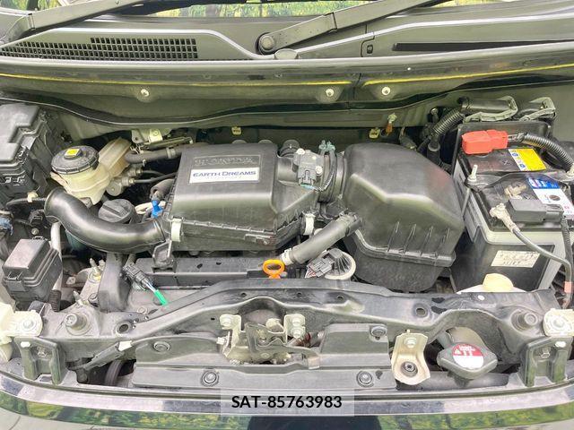 Honda N BOX 2017-07 8627942-17