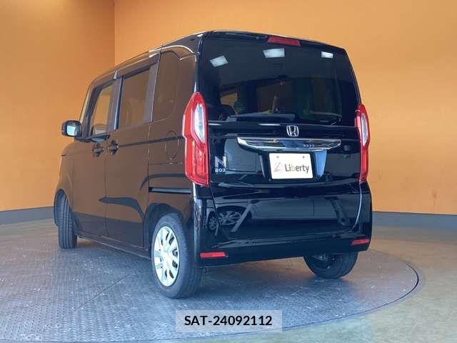 Honda N BOX 2023-06 8627928-13