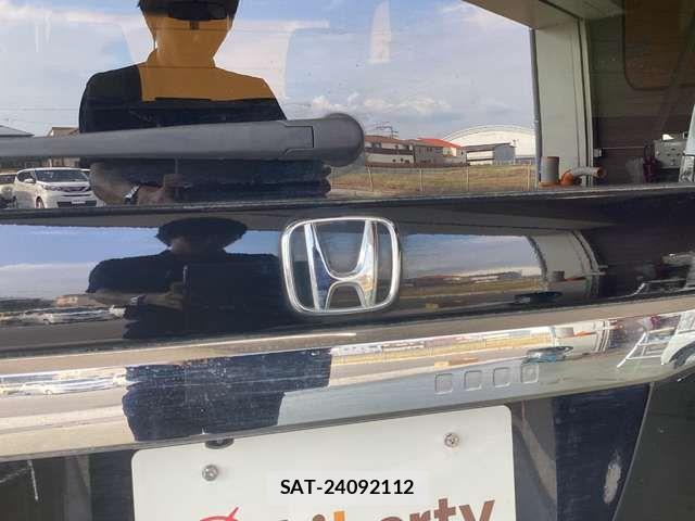 Honda N BOX 2023-06 8627928-16