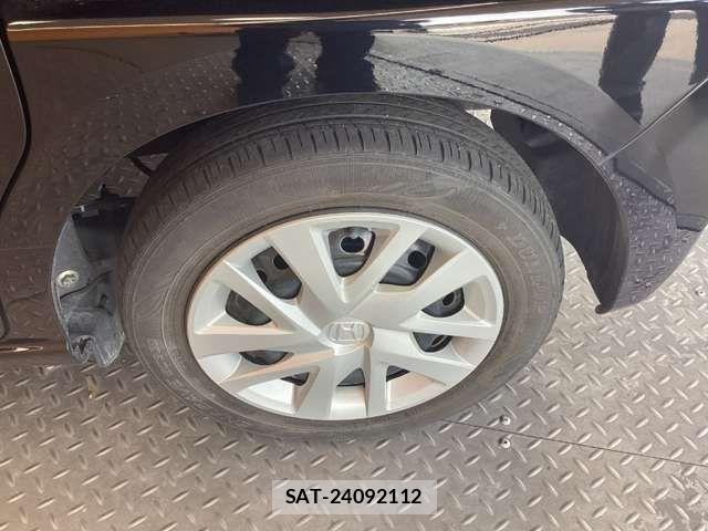 Honda N BOX 2023-06 8627928-18