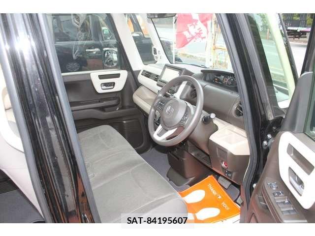 Honda N BOX 2023-04 8660494-12