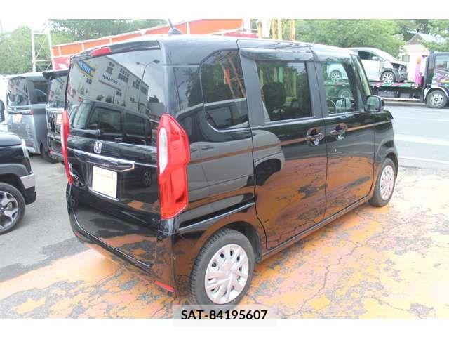 Honda N BOX 2023-04 8660494-14