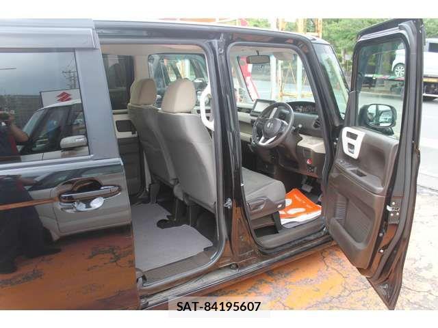 Honda N BOX 2023-04 8660494-2
