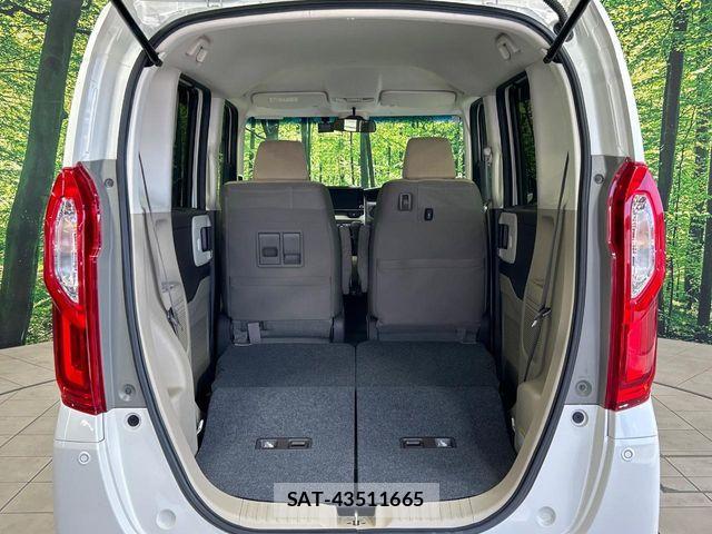 Honda N BOX 2018-02 8666593-9