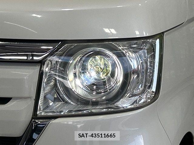 Honda N BOX 2018-02 8666593-10