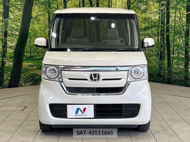 Honda N BOX 2018-02 8666593-12