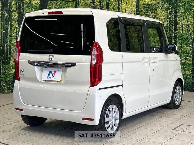 Honda N BOX 2018-02 8666593-15