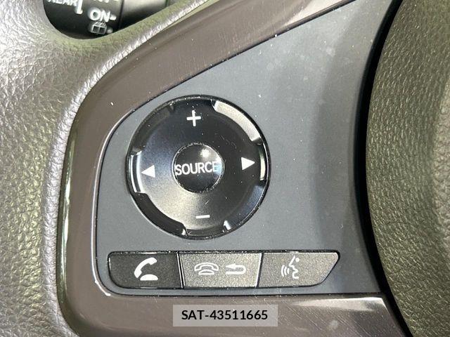 Honda N BOX 2018-02 8666593-19