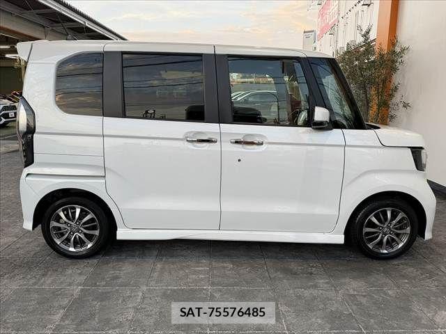 Honda N BOX 2021-04 8660466-11