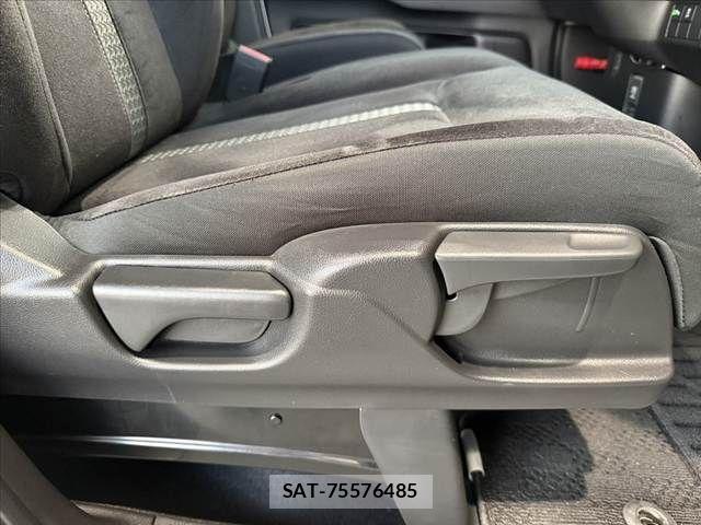 Honda N BOX 2021-04 8660466-29