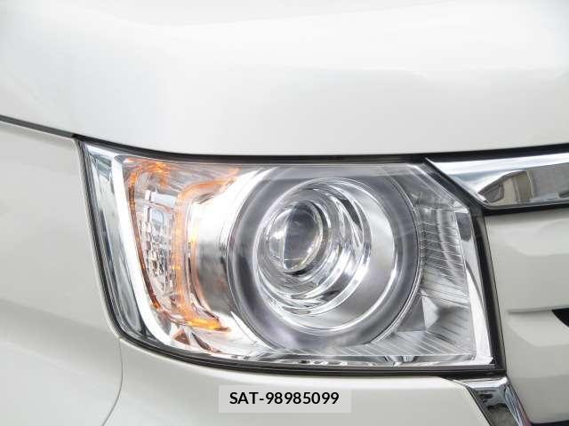 Honda N BOX 2018-04 8666595-23