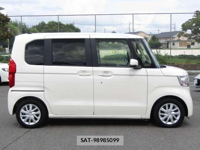 Honda N BOX 2018-04 8666595-26