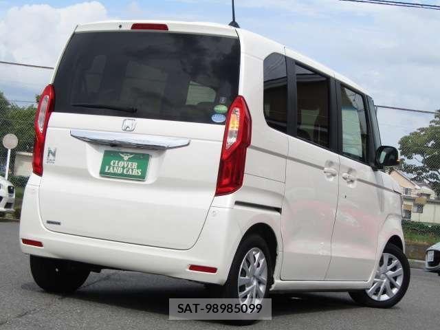 Honda N BOX 2018-04 8666595-28