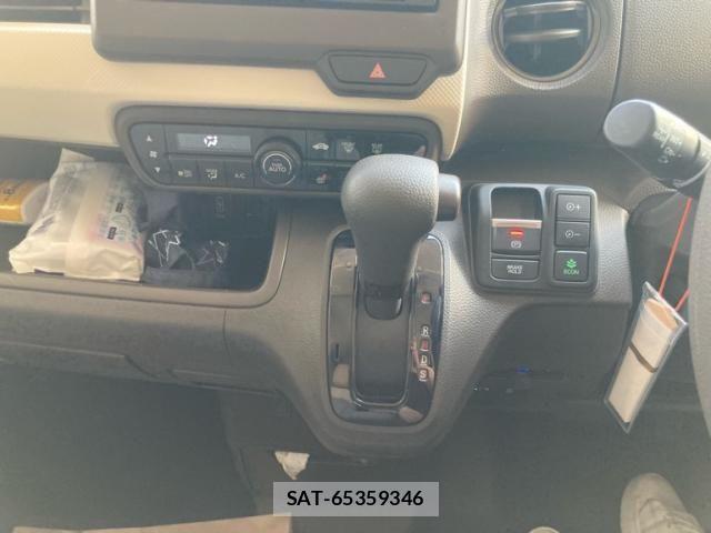 Honda N BOX 2022-01 8660488-13