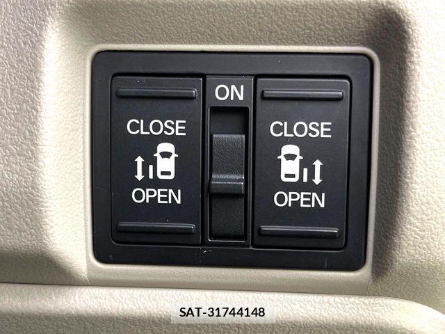 Honda N BOX 2025-03 8660442-4