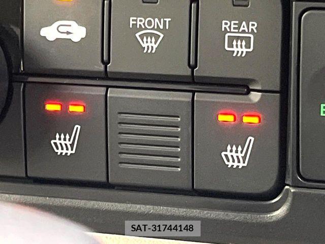 Honda N BOX 2025-03 8660442-6