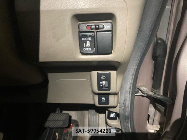 Honda N BOX 2012-03 8660533-14