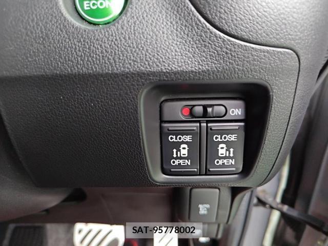 Honda N BOX 2017-06 8660489-16