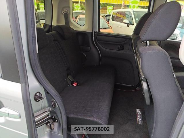 Honda N BOX 2017-06 8660489-21