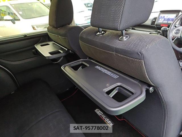 Honda N BOX 2017-06 8660489-22