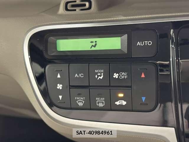 Honda N BOX 2015-03 8666597-18
