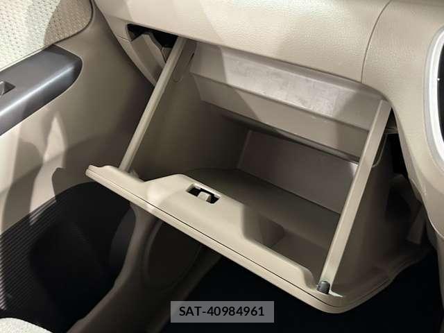 Honda N BOX 2015-03 8666597-21