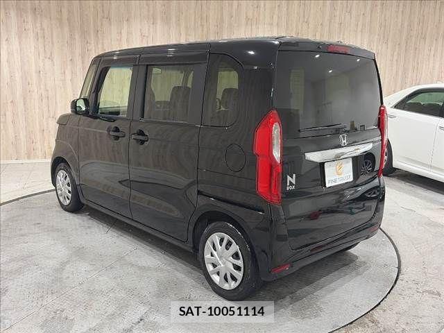 Honda N BOX 2021-12 8660485-19