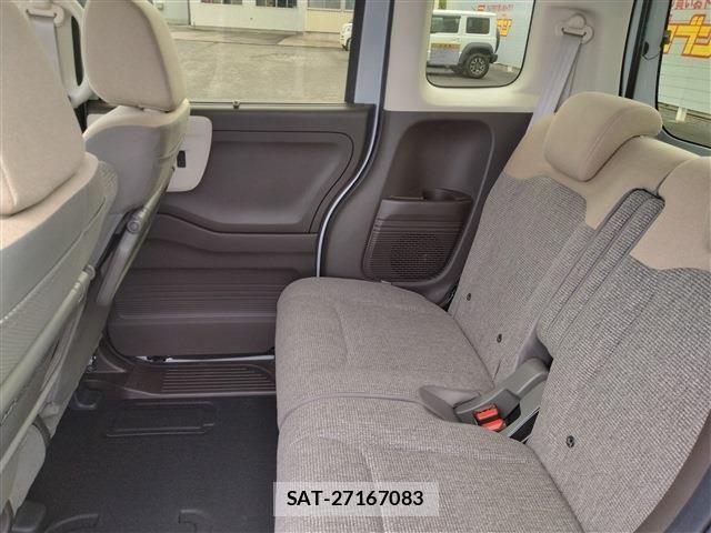 Honda N BOX 2023-11 8660459-13