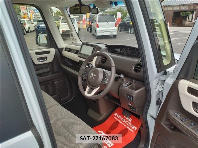 Honda N BOX 2023-11 8660459-17