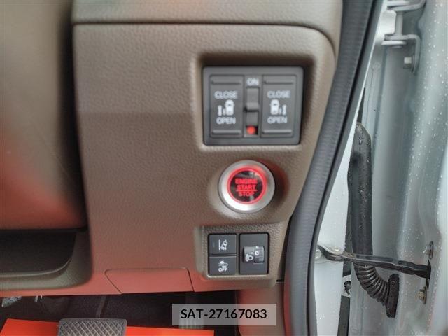 Honda N BOX 2023-11 8660459-18