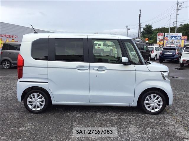 Honda N BOX 2023-11 8660459-3