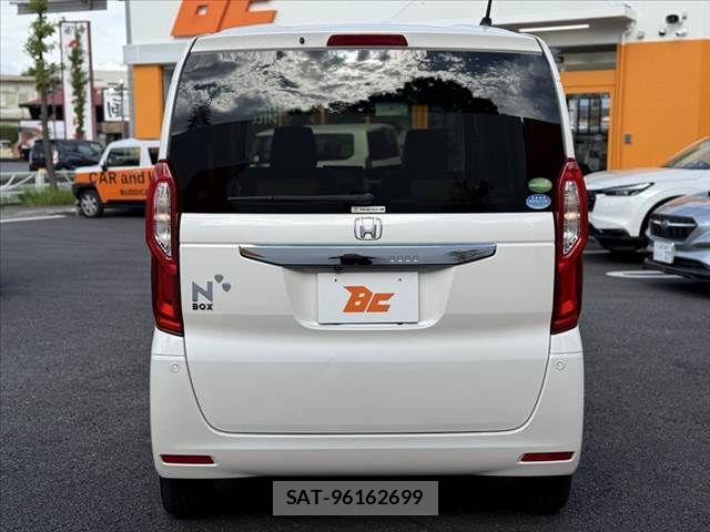 Honda N BOX 2017-10 8666599-13
