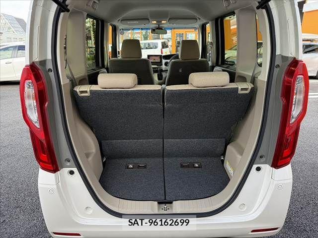Honda N BOX 2017-10 8666599-18