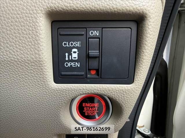Honda N BOX 2017-10 8666599-21