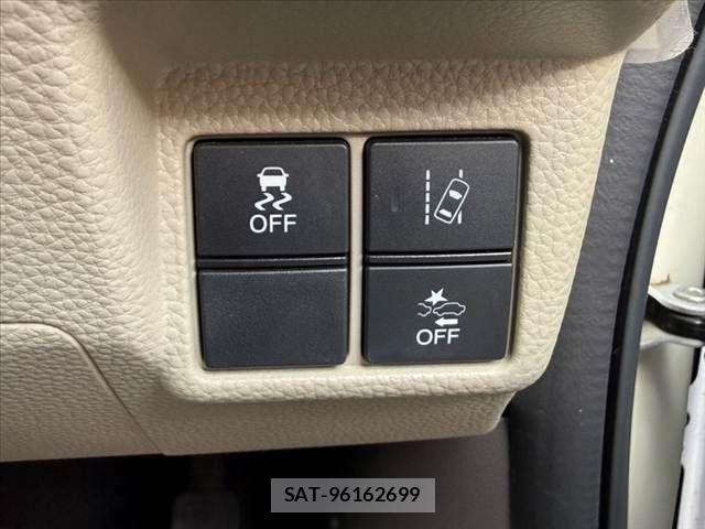 Honda N BOX 2017-10 8666599-22